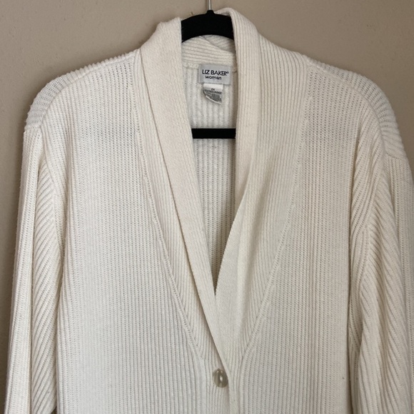 Cream Duster Cardigan with button detail - Picture 2 of 7